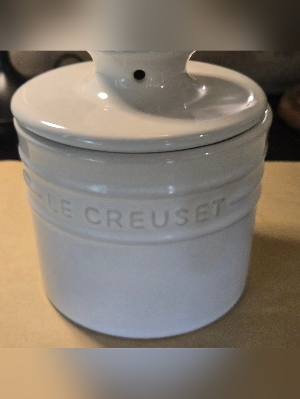Le Creuset - White Butter Crock - Picture 4 of 9